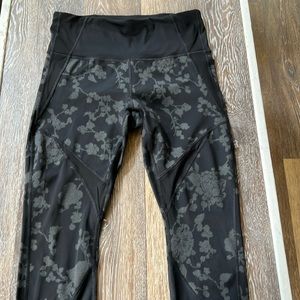 Athlete reflective patterned tights size M petite